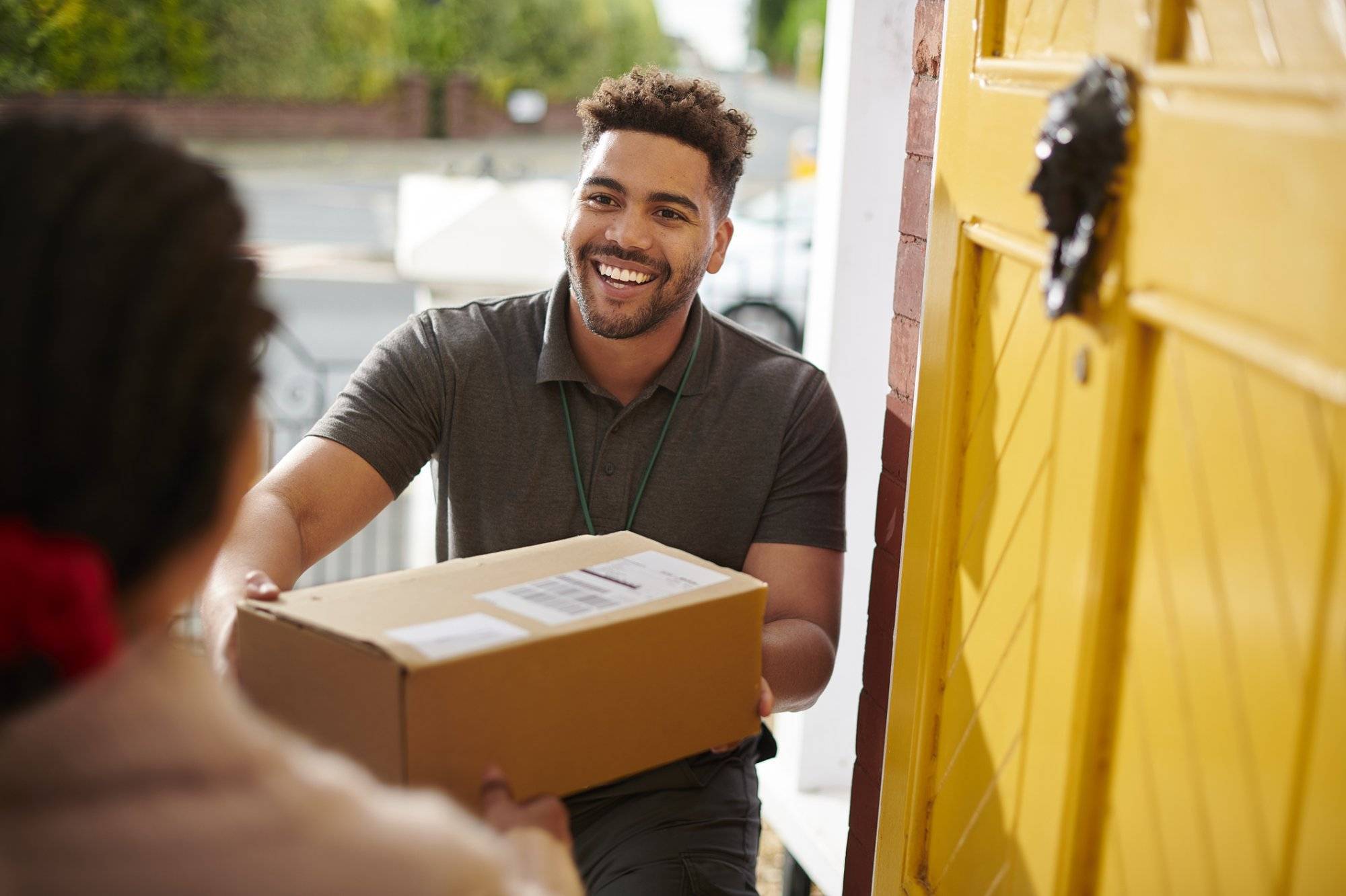 Experience Effortless Cedar Hill Shipping Services at FedEx Office